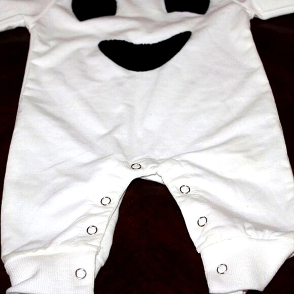 Spooky Cute Baby Ghost Onesie โ 0โ3 Months โ Halloween Romper โ NWOT - Picture 3 of 6
